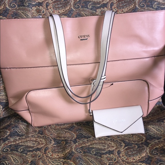 Guess Large Tote last one left ! - Picture 7 of 7